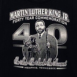 MLK Holding Lamb 40 Year Commemoration T-Shirt XL Black US History Civil Rights